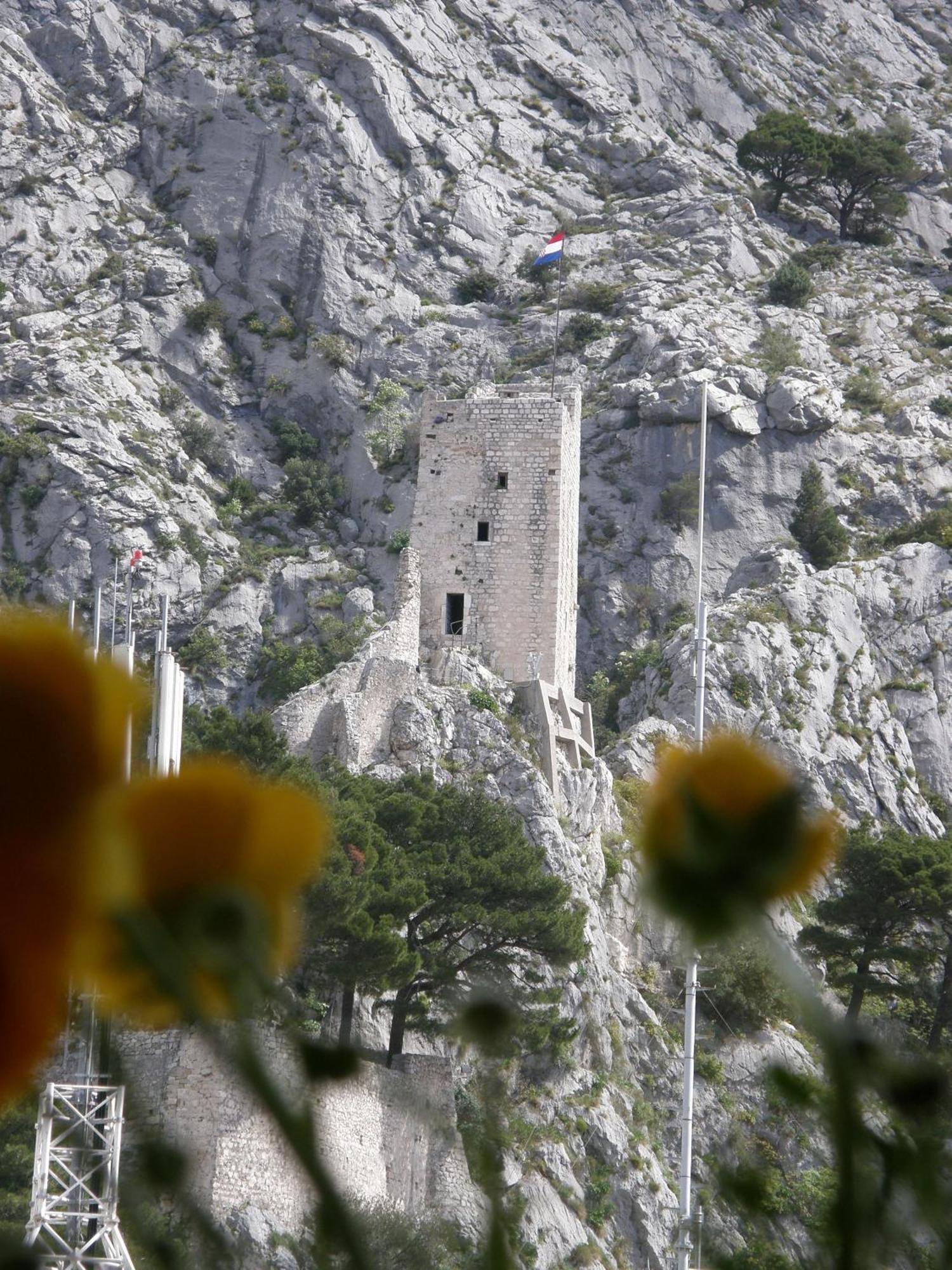 Apartment Vicko Omiš Kültér fotó